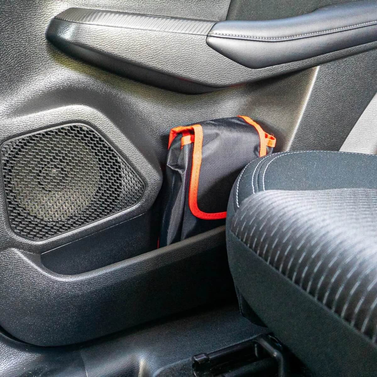 2500A Jump Starter & Power Bank 12V Lithium Capable with USB LED Light