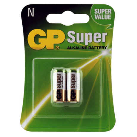 GP Super alkaline battery packaging with two batteries inside on a green background