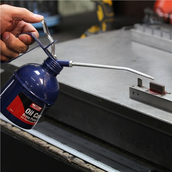 Toledo Oil Can Brass Pump 500ml